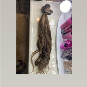 Clip in hair extensions used